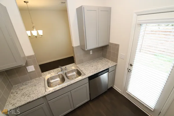 $2,000 | 85 Chastain Circle, Newnan, GA 30263