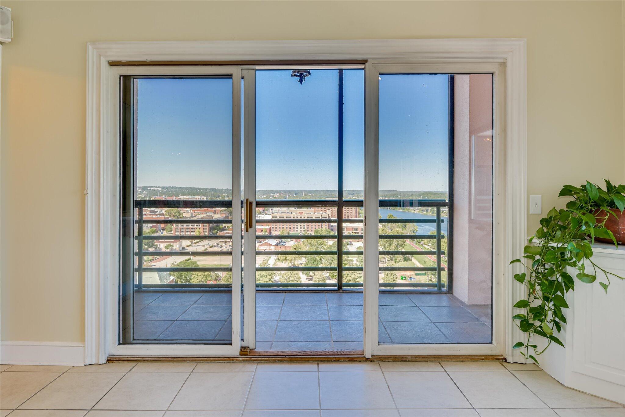1 7th Street, Unit 1602 Augusta, GA 30901 - Photo 13 of 64 Dinning Room Balcony Entry