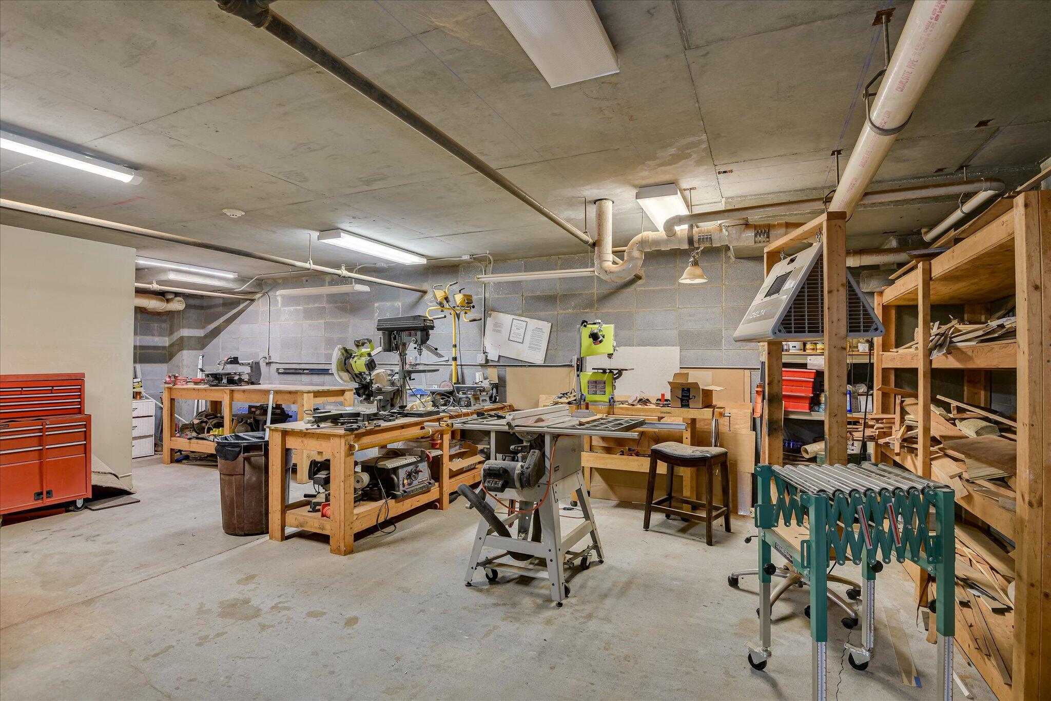 1 7th Street, Unit 1602 Augusta, GA 30901 - Photo 44 of 61 Amenities: Woodworking Shop