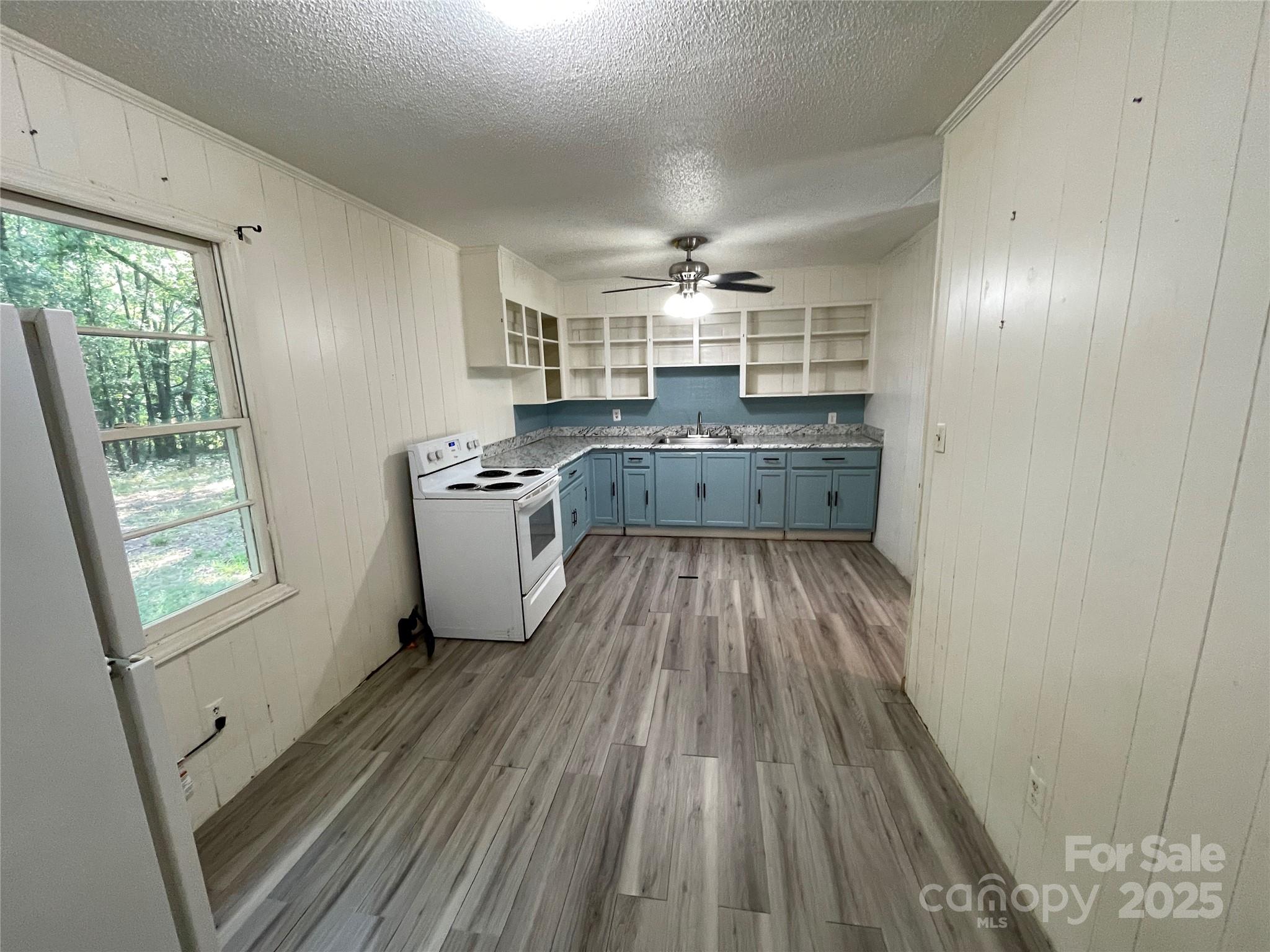 28 Maiden Lane York, SC 29745 - Photo 7 of 22