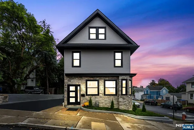 $914,999 | 573 Anderson Avenue, Wood-Ridge, NJ 07075