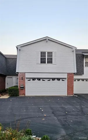 $275,000 | 2168 Bantry Court, Chesterfield, MO 63017