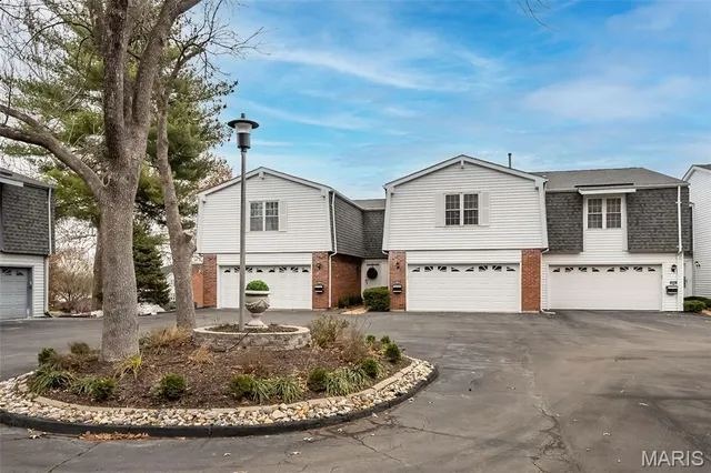 $275,000 | 2168 Bantry Court, Chesterfield, MO 63017