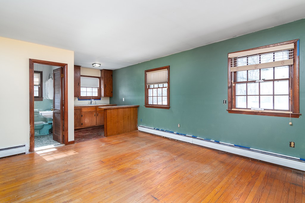 105 Florence Street Tiverton, RI 02878 - Photo 14 of 29