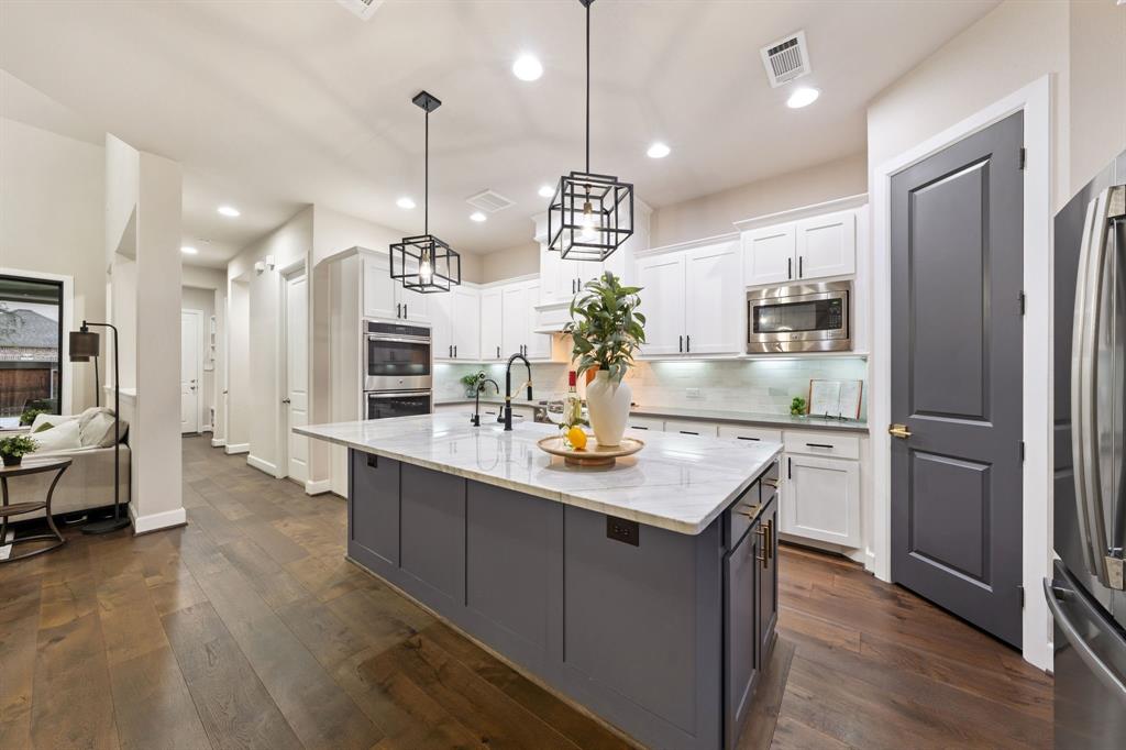 1758 Evening Star Road Frisco, TX 75033 - Photo 9 of 40