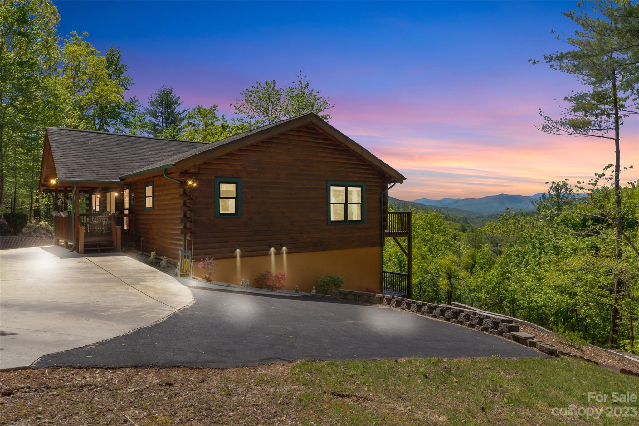 928 Deer Ridge Trail Marion, NC 28752 - Photo 1 of 37 Gallery Image 1