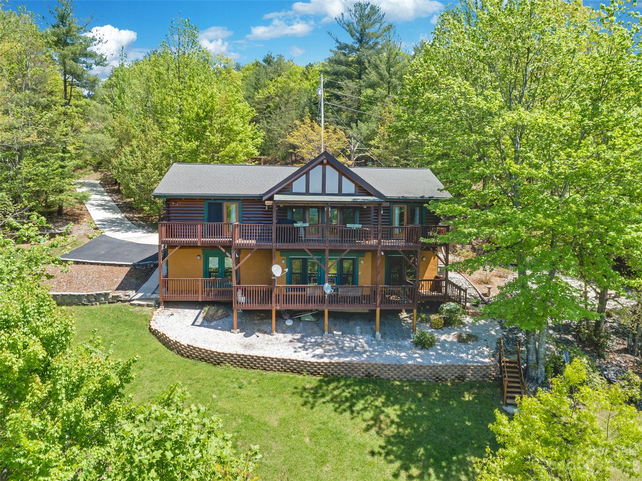928 Deer Ridge Trail Marion, NC 28752 - Photo 5 of 37 Gallery Image 5