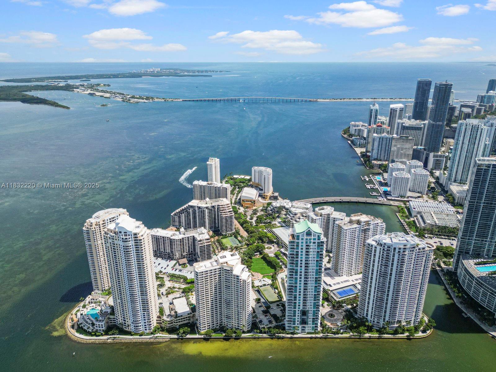 808 Brickell Key Drive, Unit 3208 Miami, FL 33131 - Photo 3 of 45 a view of water fountain in middle of the city