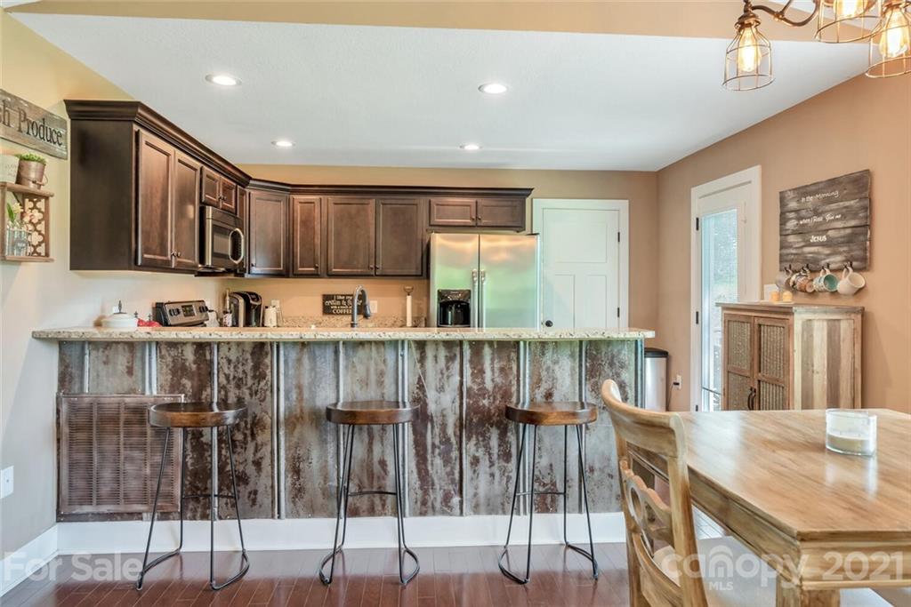 993 Bee Tree Road Swannanoa, NC 28778 - Photo 11 of 35 Gallery Image 11