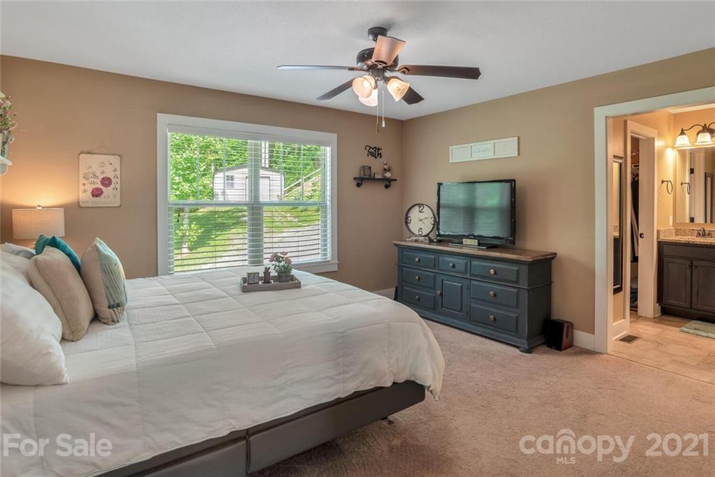 993 Bee Tree Road Swannanoa, NC 28778 - Photo 14 of 35 Gallery Image 14
