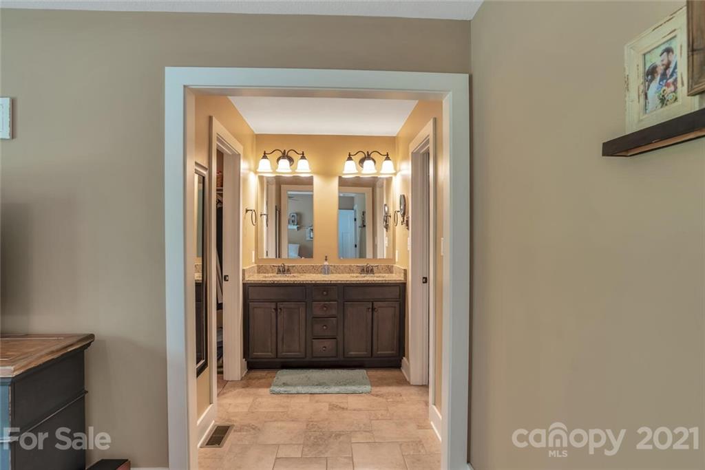 993 Bee Tree Road Swannanoa, NC 28778 - Photo 17 of 35 Gallery Image 17