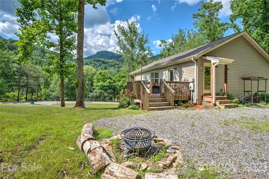 993 Bee Tree Road Swannanoa, NC 28778 - Photo 33 of 35 Gallery Image 33