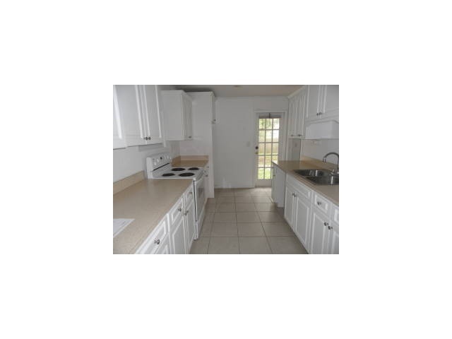1021 Avon Road West Palm Beach, FL 33401 - Photo 5 of 13 Additional Photo