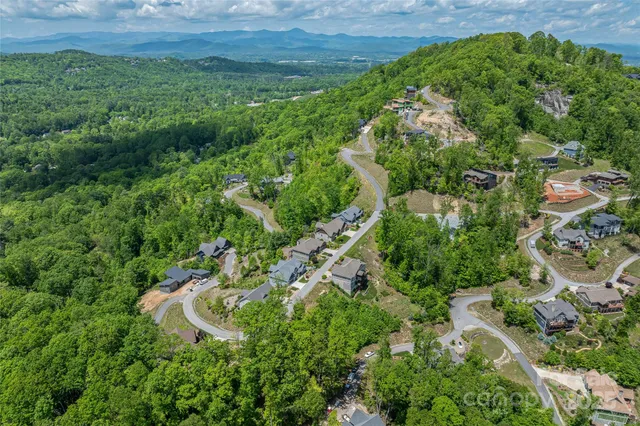 $115,000 | Lot R4 Curtain Bluff, Hendersonville, NC 28791