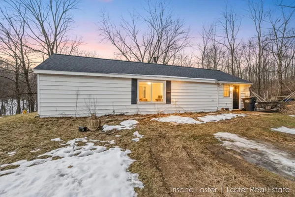 $195,000 | 13000 Pine Lake Road, Plainwell, MI 49080