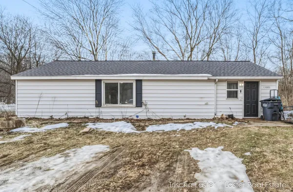 $195,000 | 13000 Pine Lake Road, Plainwell, MI 49080