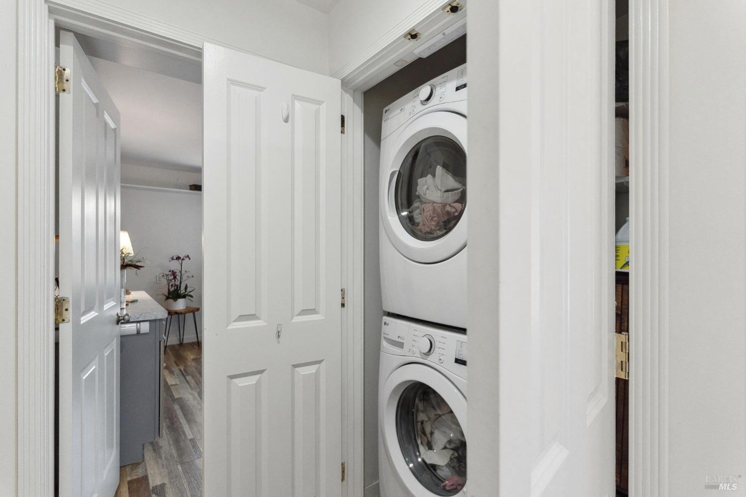 582 Fernando Drive, Unit A Novato, CA 94945 - Photo 15 of 16 a view of entryway with washer and dryer