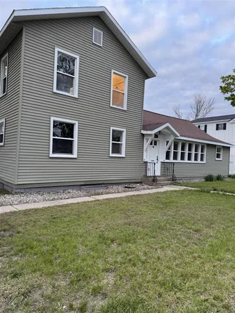 $369,000 | 103 East Savidge Street, Spring Lake, MI 49456