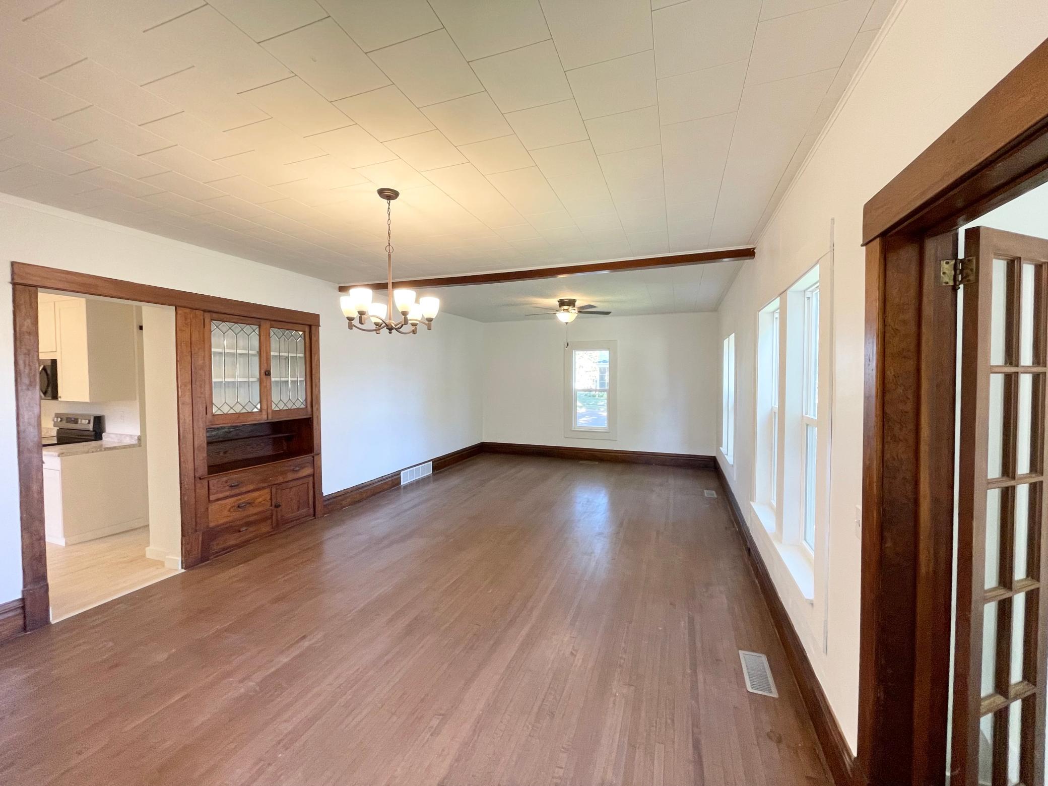 104 South Park Avenue Springfield, MN 56087 - Photo 8 of 66 Gallery Image 8