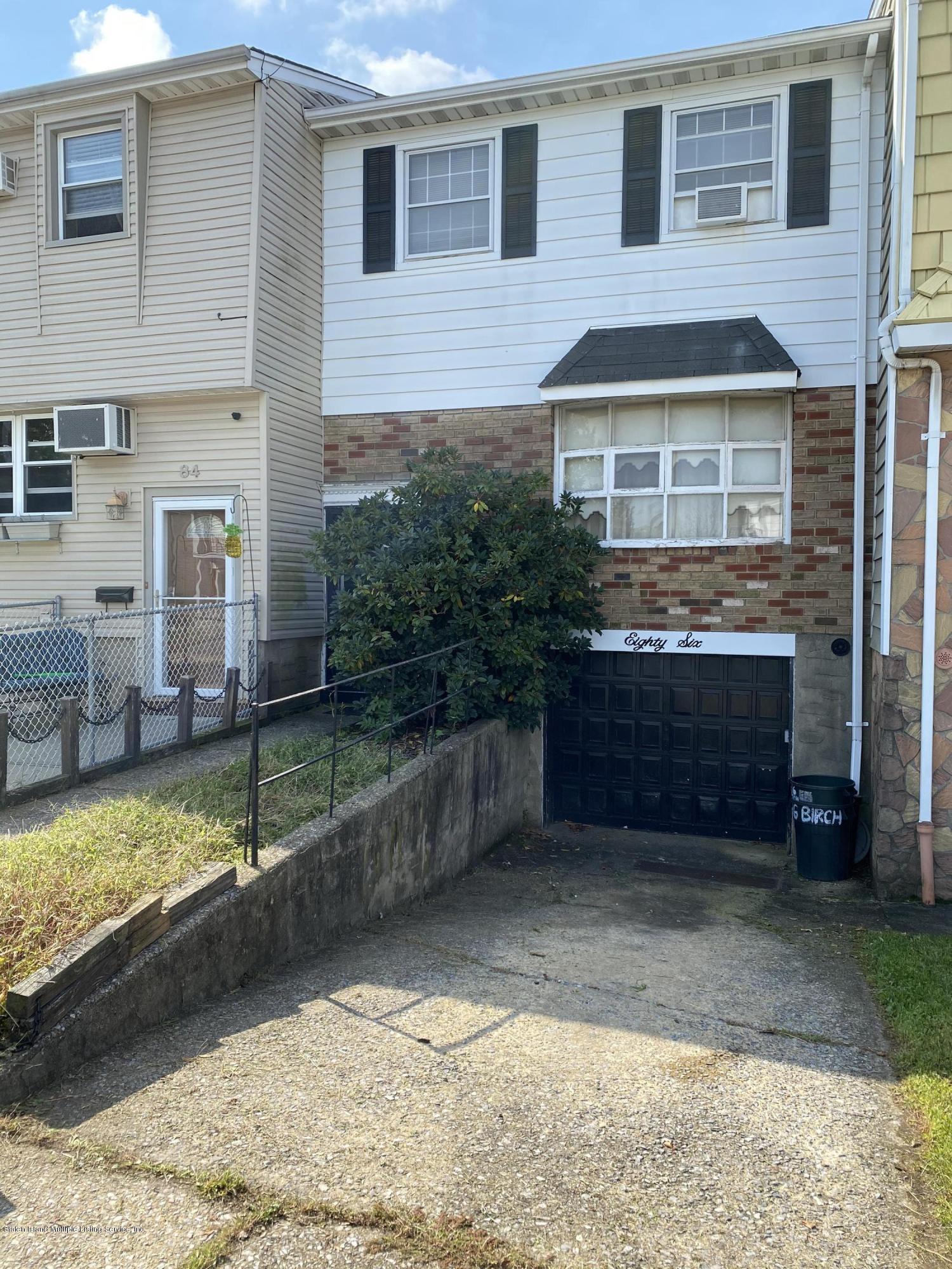86 Birch Road Staten Island, NY 10303 - Photo 3 of 7 front3