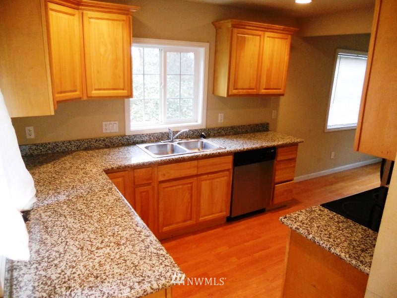 3665 Harper Street Clinton, WA 98236 - Photo 6 of 15 Gallery Image 6