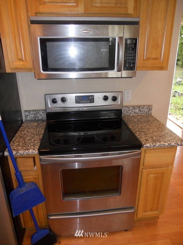 3665 Harper Street Clinton, WA 98236 - Photo 8 of 15 Gallery Image 8