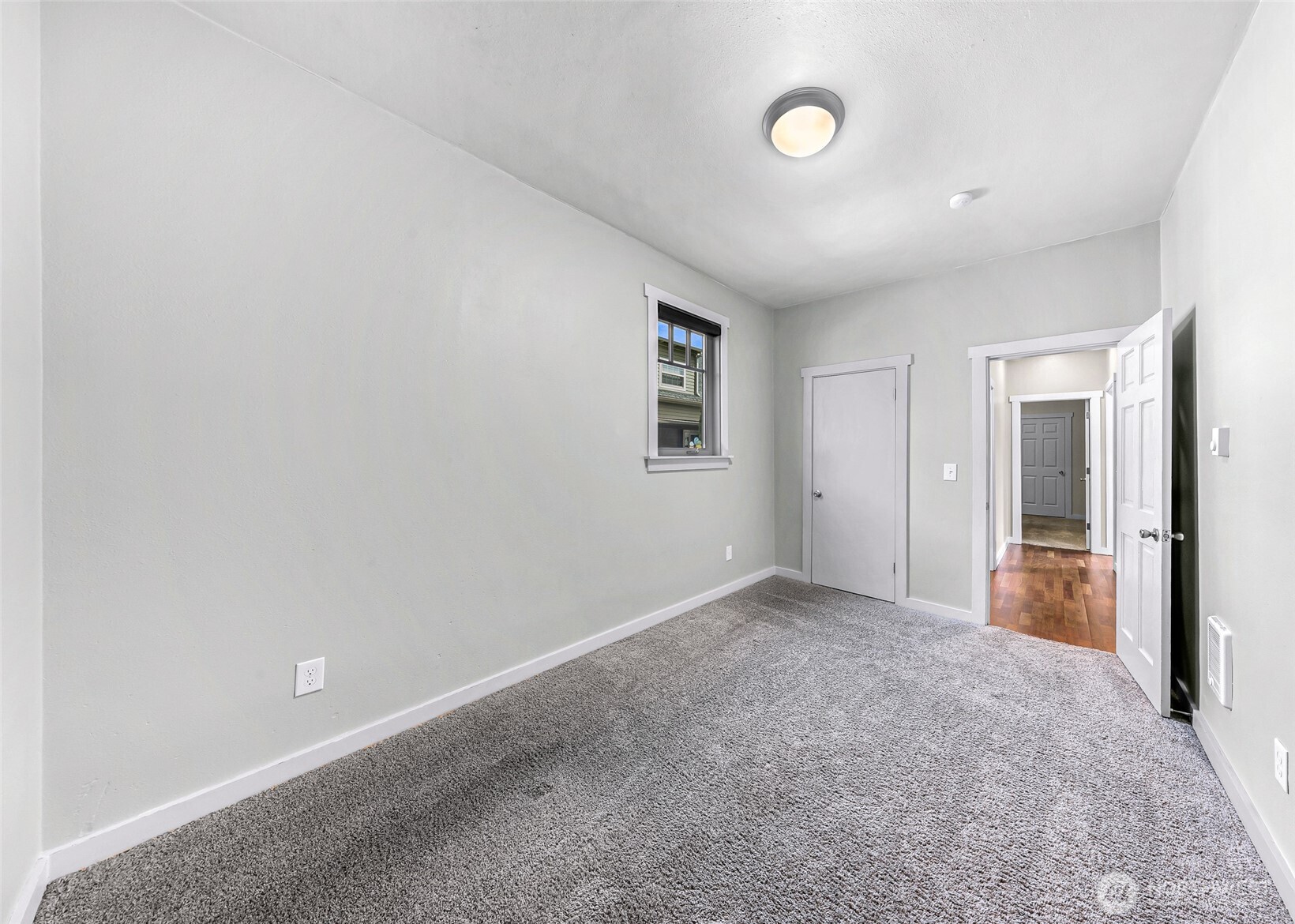 1418 Maple Street Everett, WA 98201 - Photo 17 of 36