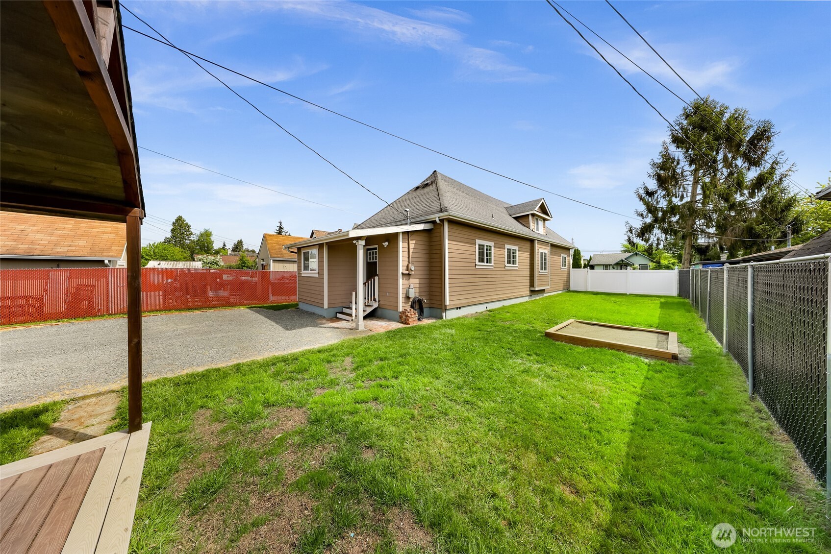 1418 Maple Street Everett, WA 98201 - Photo 33 of 36