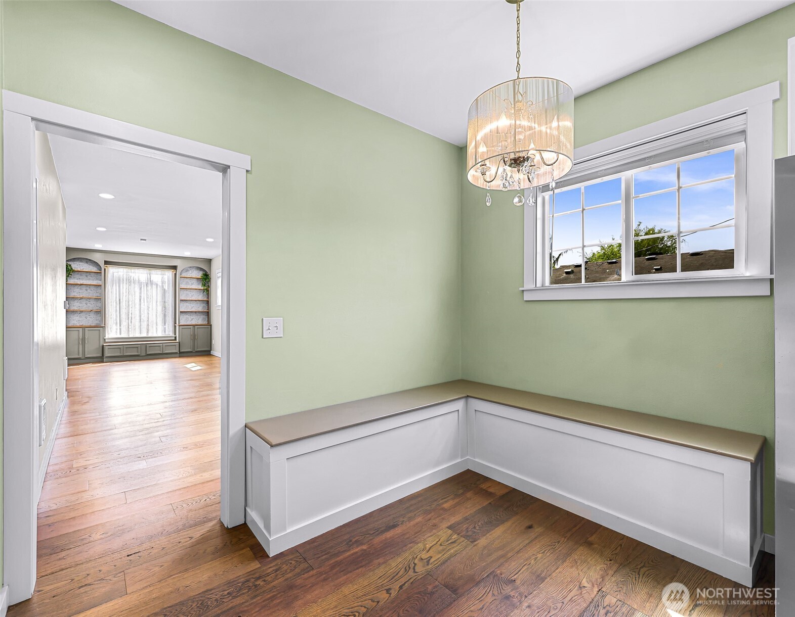 1418 Maple Street Everett, WA 98201 - Photo 7 of 36
