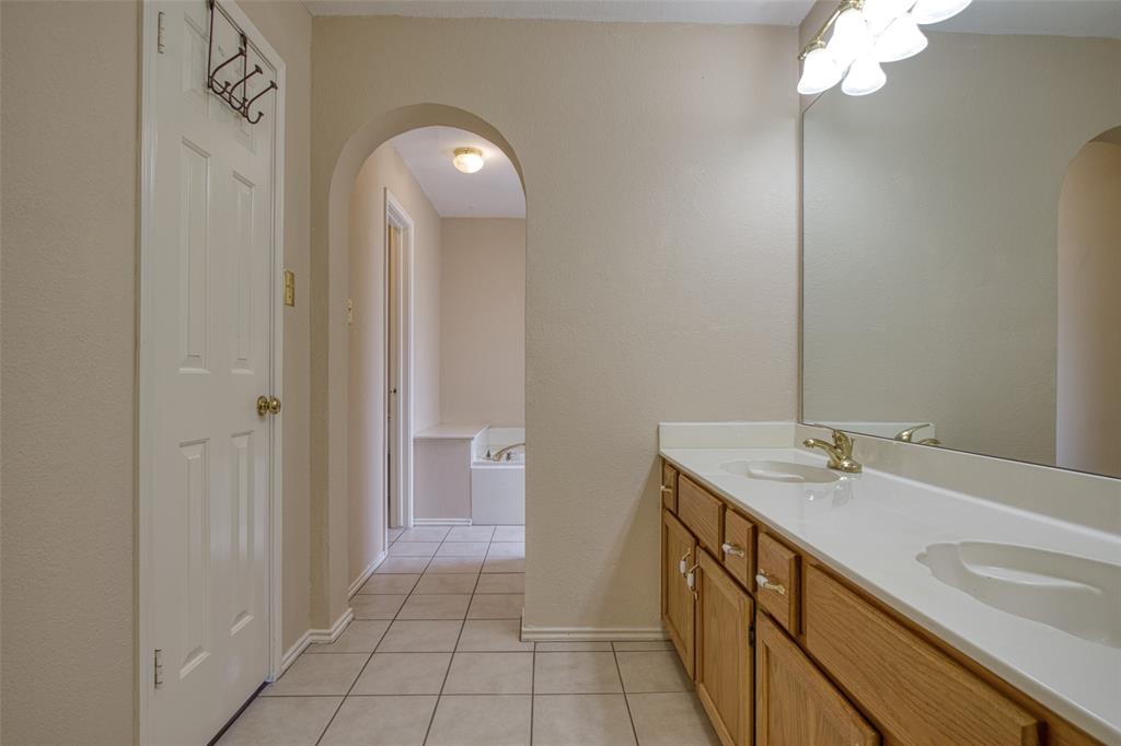 1411 Rivercrest Boulevard Allen, TX 75002 - Photo 13 of 27