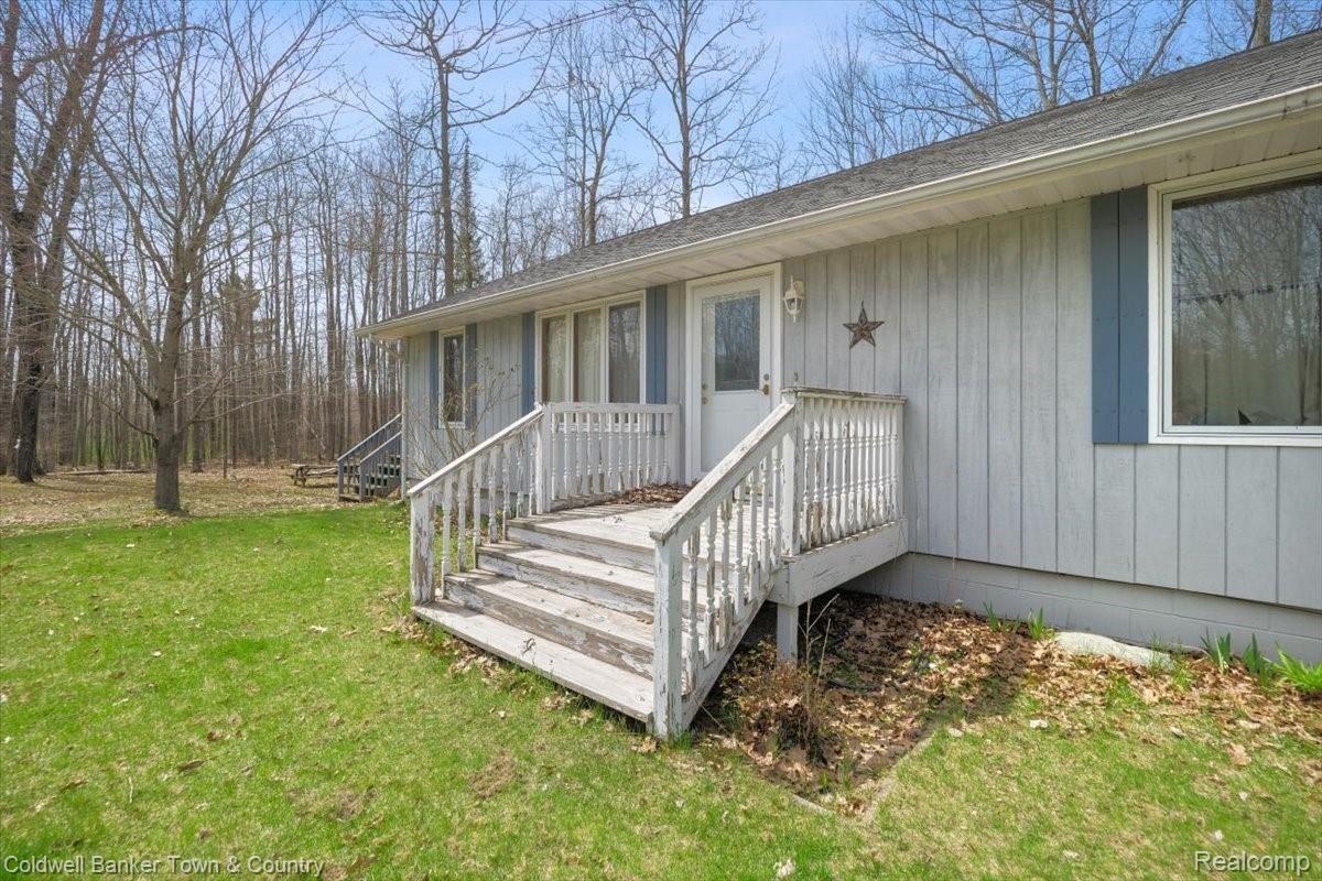 4721 Adams Road Gladwin, MI 48624 - Photo 18 of 46 06-PANA0339 - Copy.jpg