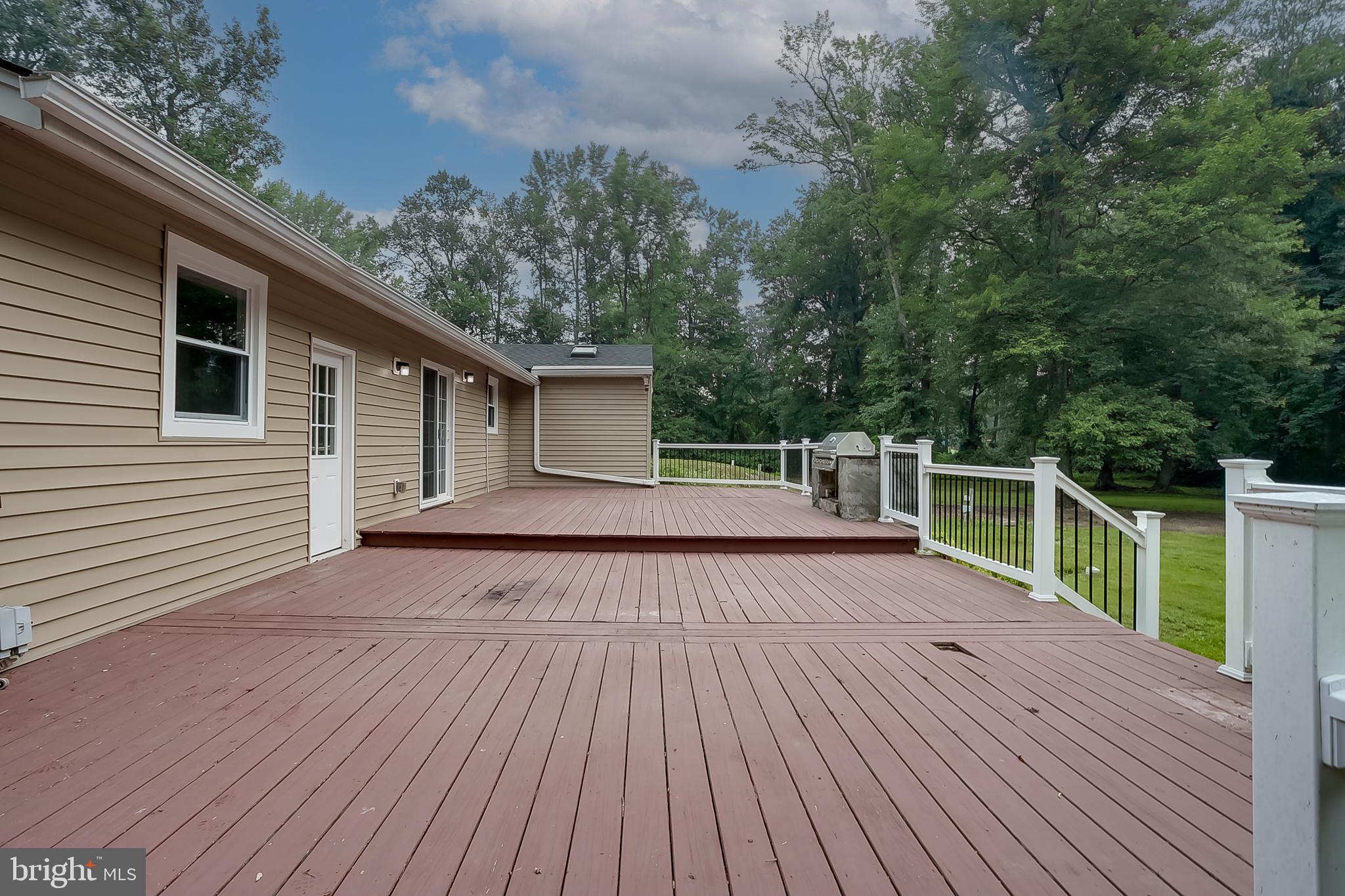 408 Burrs Mill Road Southampton, NJ 08088 - Photo 21 of 23 Back Deck