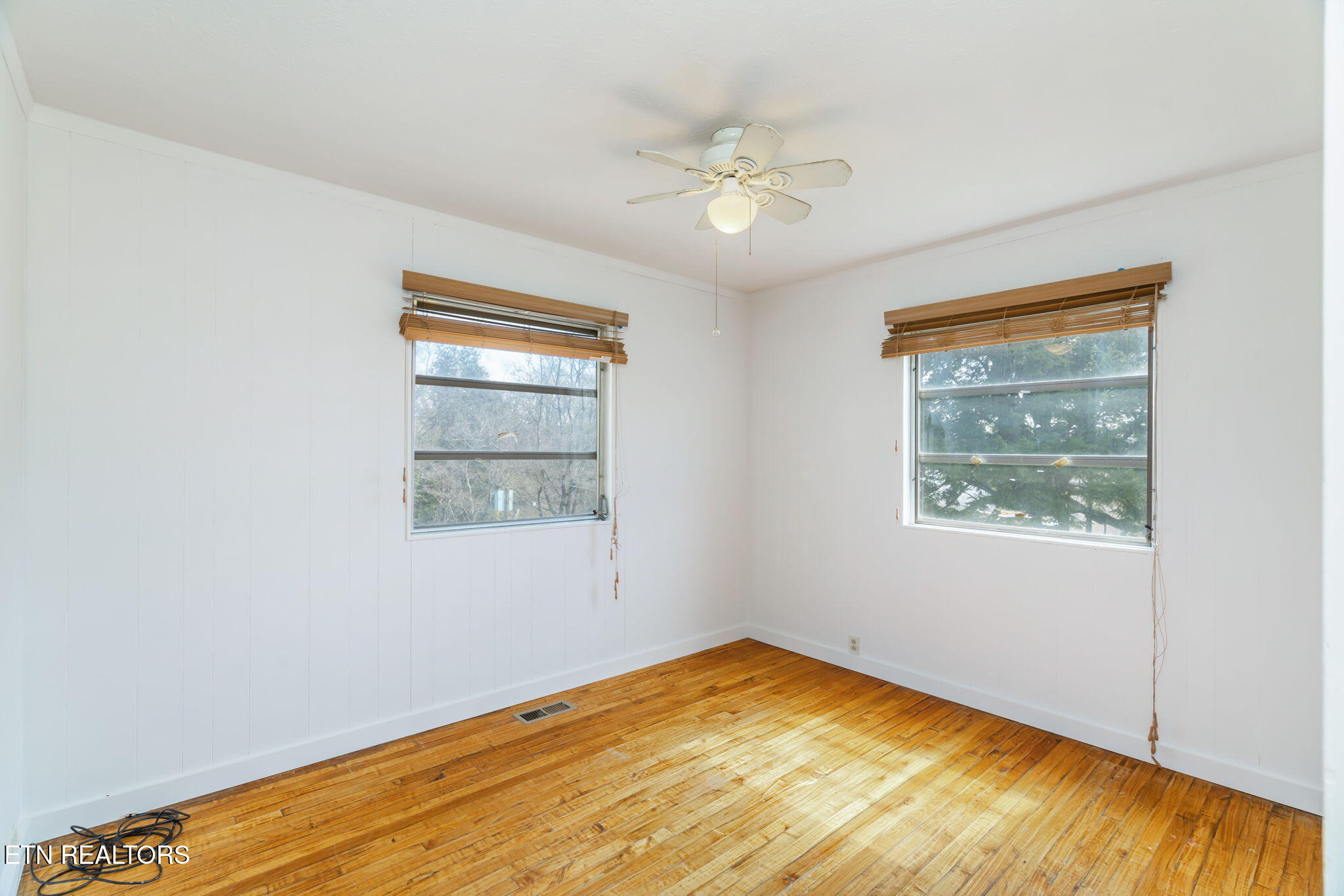 110 Tabor Road Oak Ridge, TN 37830 - Photo 15 of 30 14-web-or-mls-110 Tabor Road-15