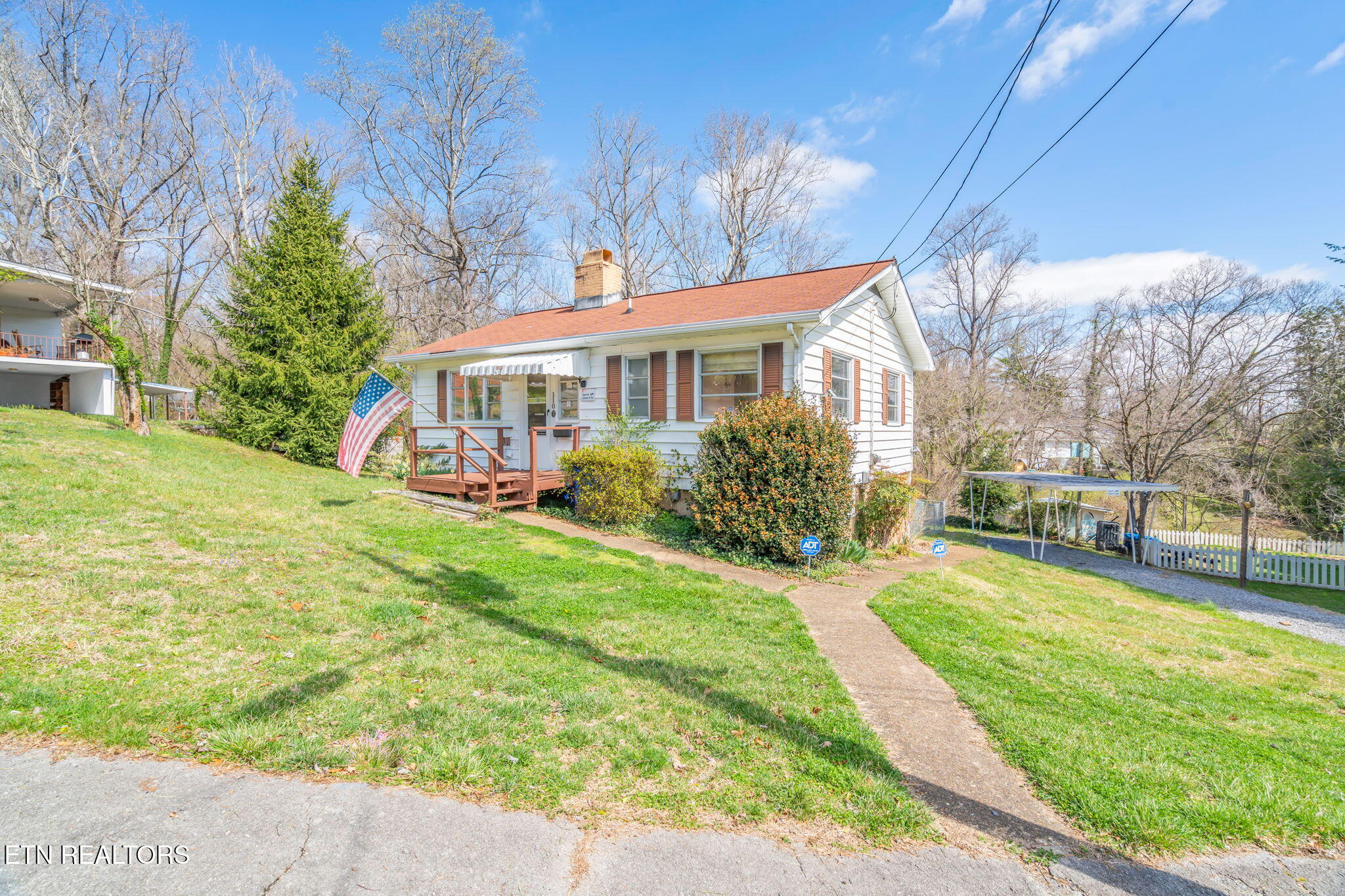 110 Tabor Road Oak Ridge, TN 37830 - Photo 2 of 30 1-web-or-mls-110 Tabor Road-2