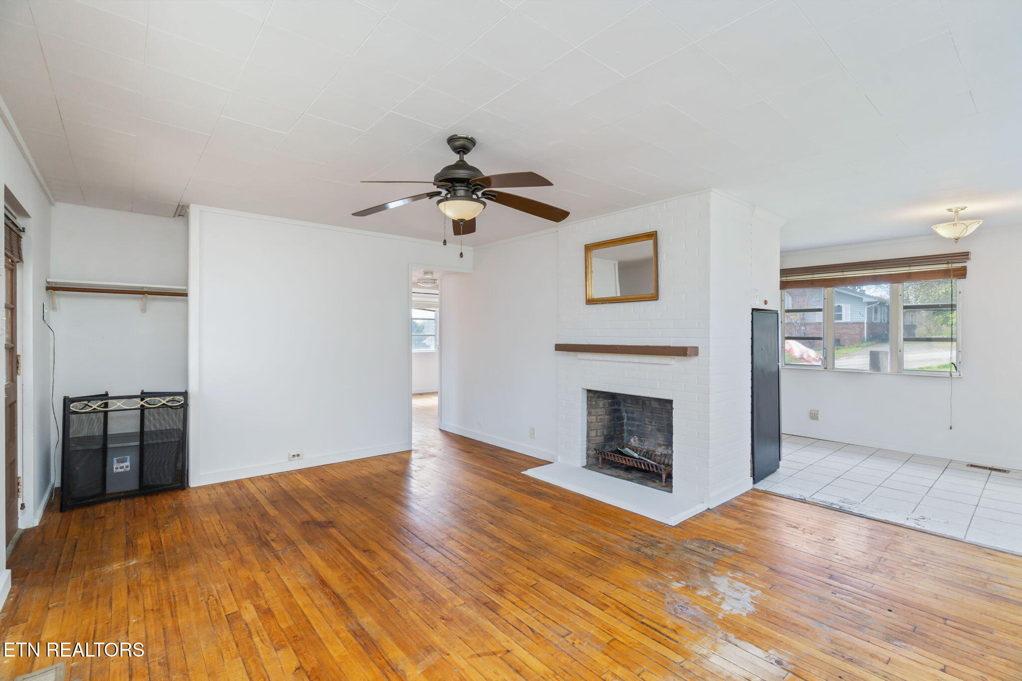 110 Tabor Road Oak Ridge, TN 37830 - Photo 7 of 30 6-web-or-mls-110 Tabor Road-12