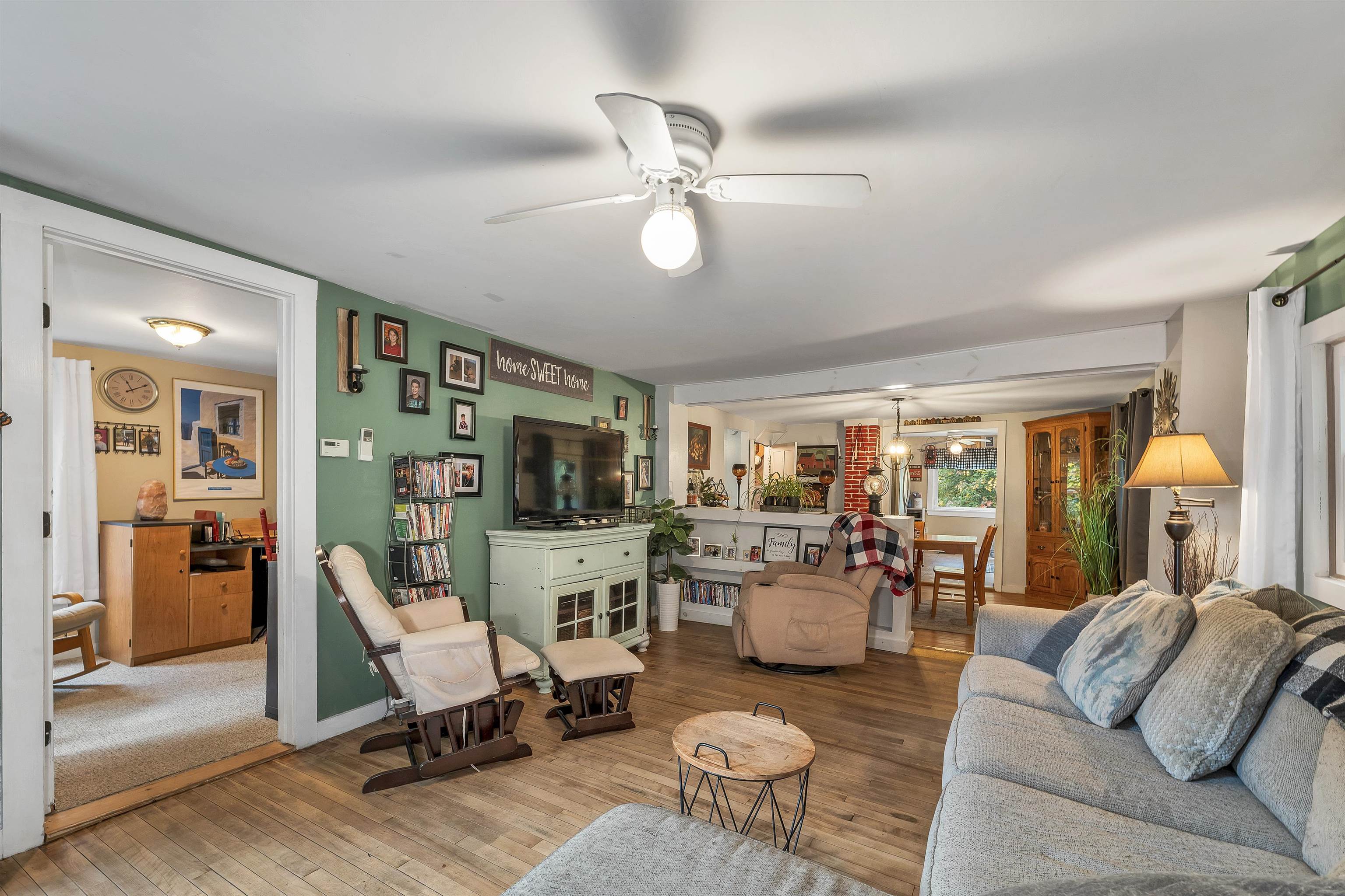 96 Clinton Street Laconia, NH 03246 - Photo 15 of 45