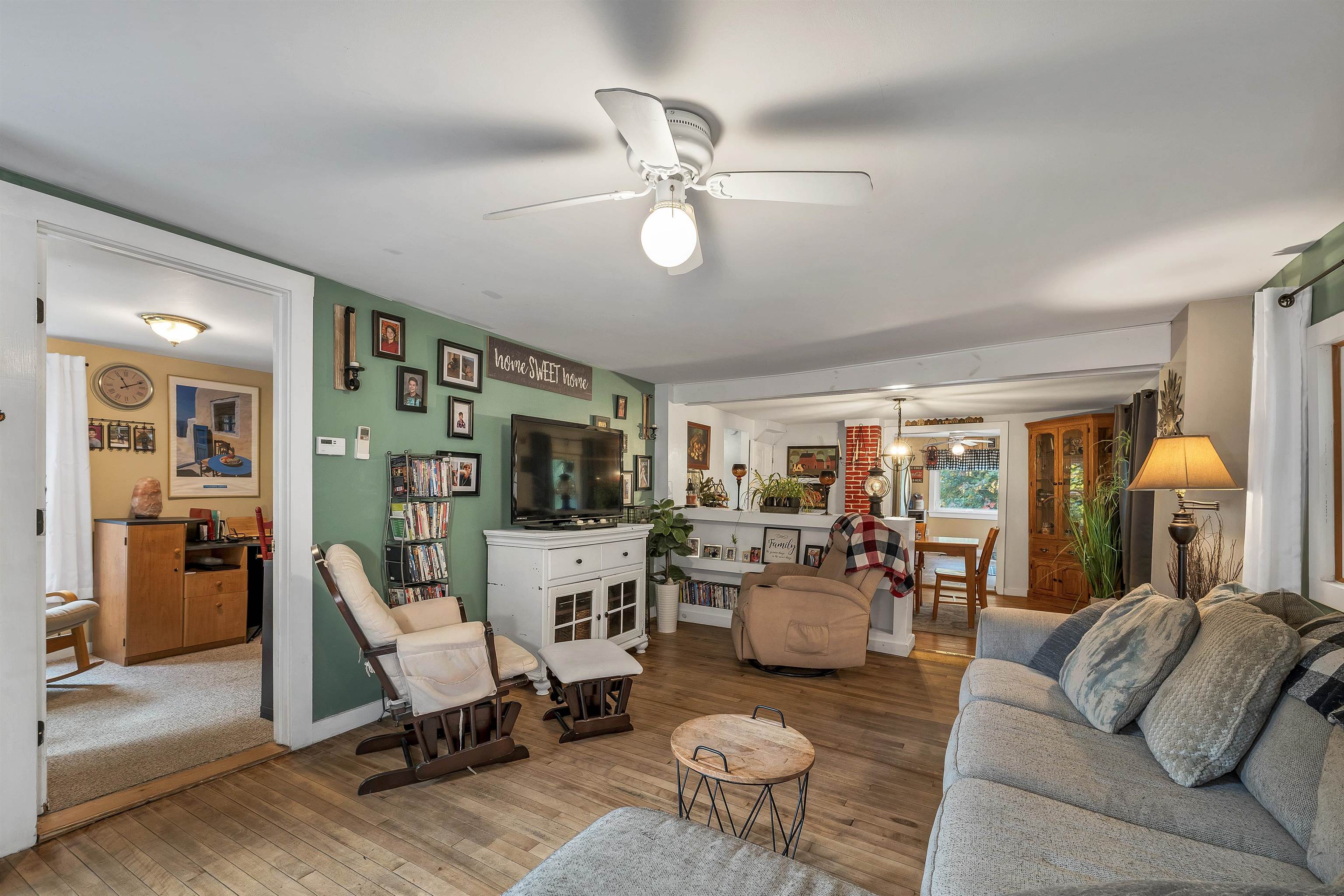 96 Clinton Street Laconia, NH 03246 - Photo 17 of 45