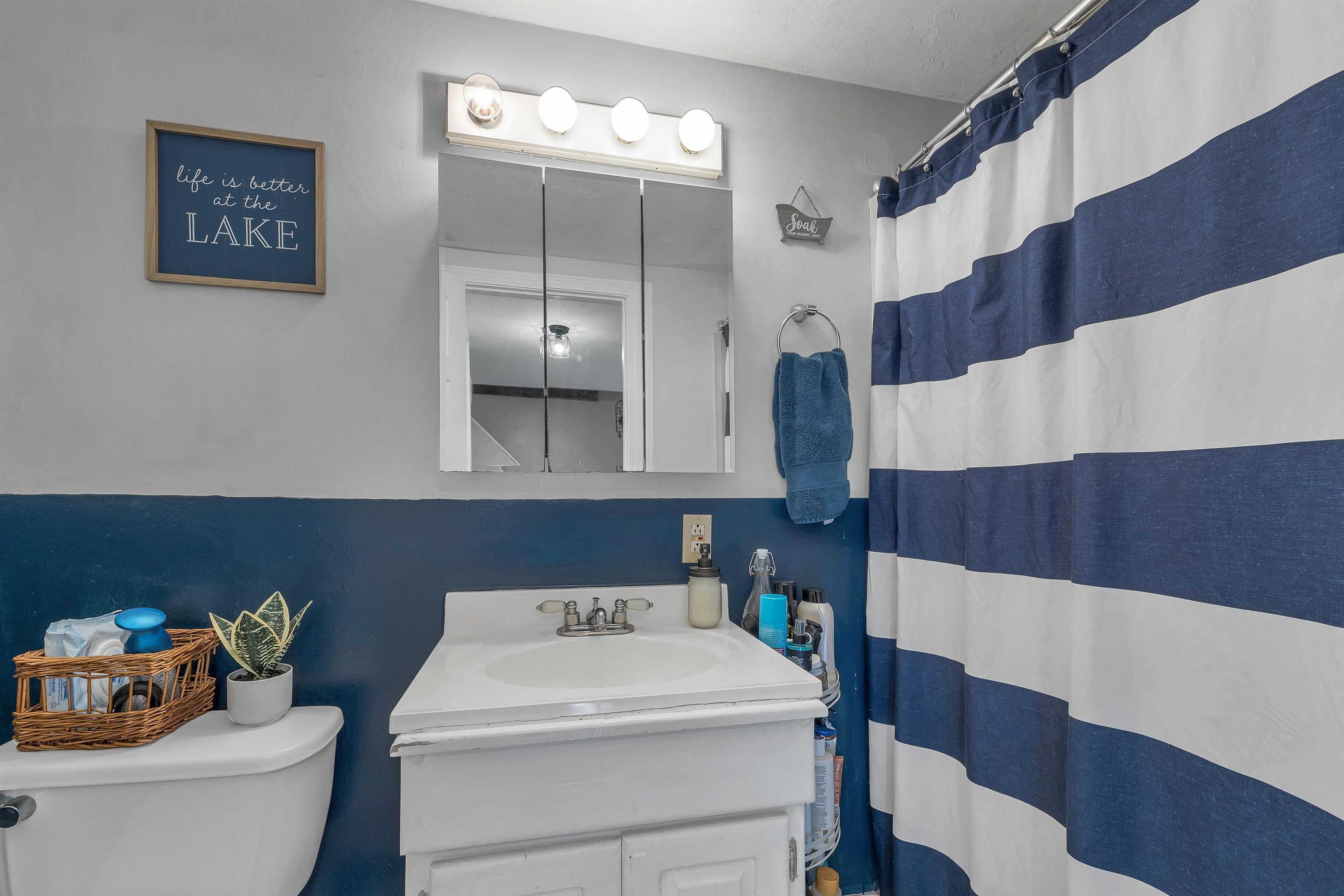 96 Clinton Street Laconia, NH 03246 - Photo 20 of 45