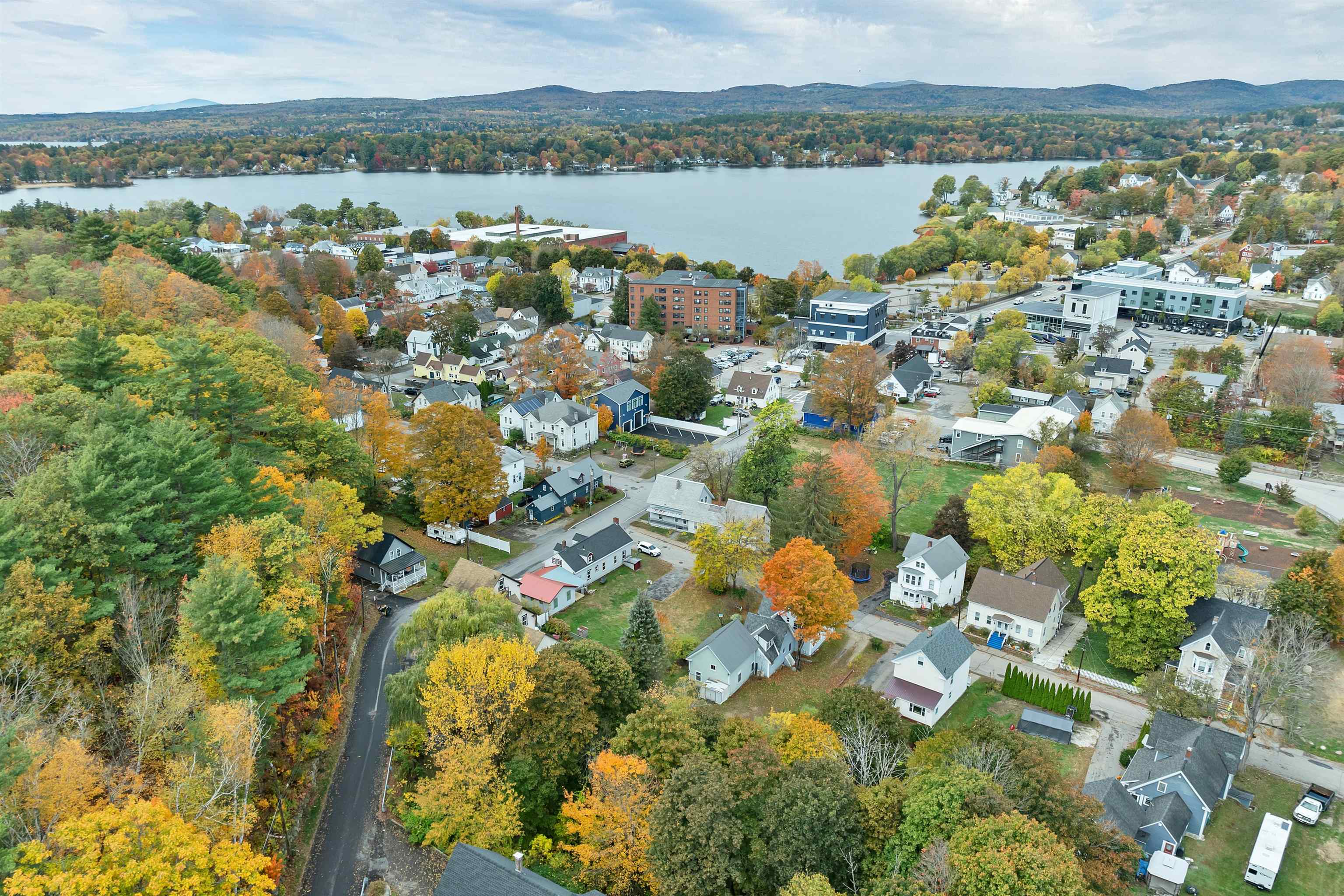 96 Clinton Street Laconia, NH 03246 - Photo 34 of 45