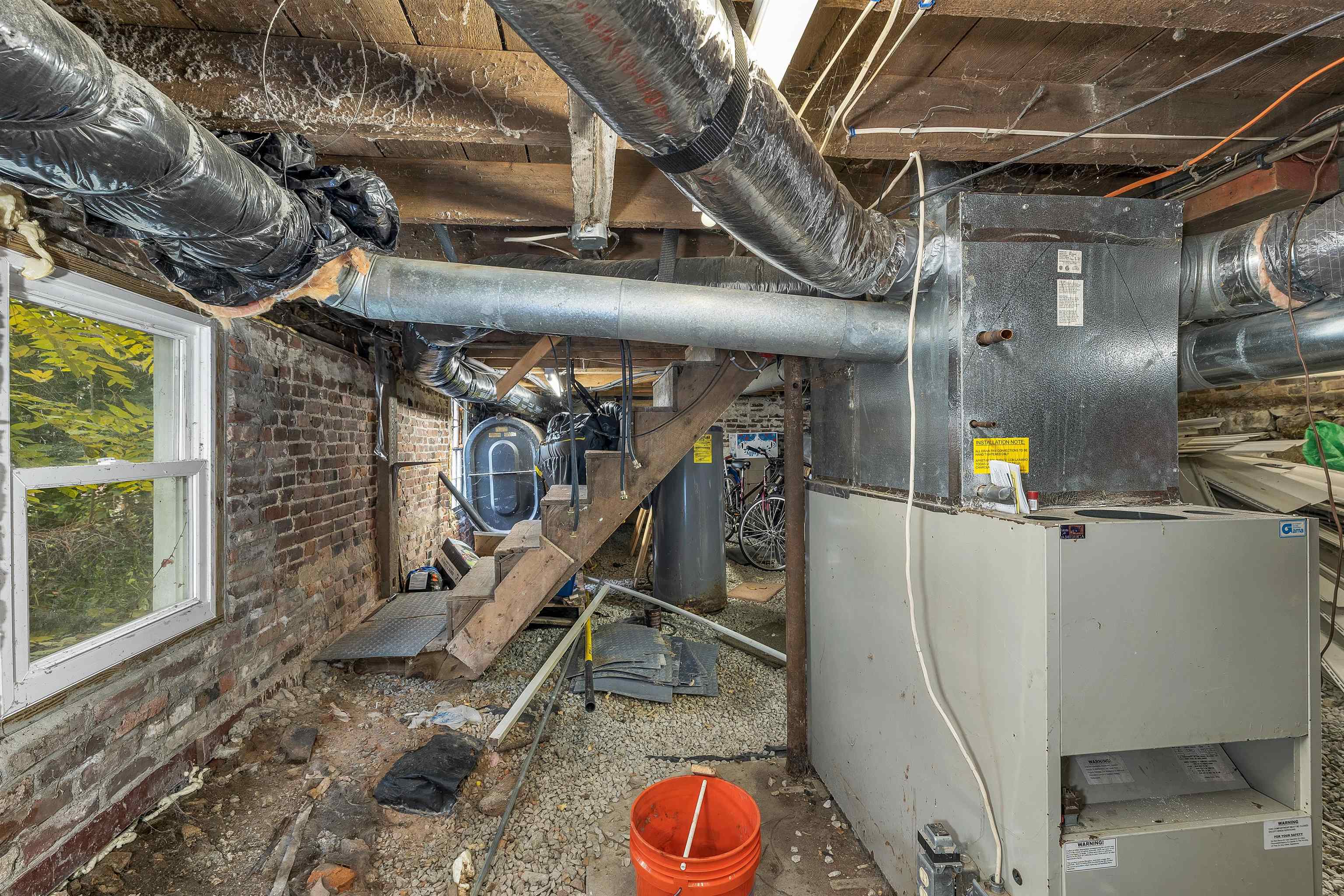 96 Clinton Street Laconia, NH 03246 - Photo 43 of 45