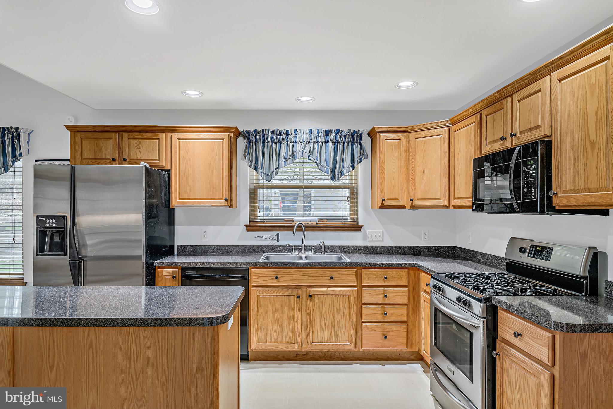 25 Forest Ridge Court Red Lion, PA 17356 - Photo 12 of 38 Kitchen