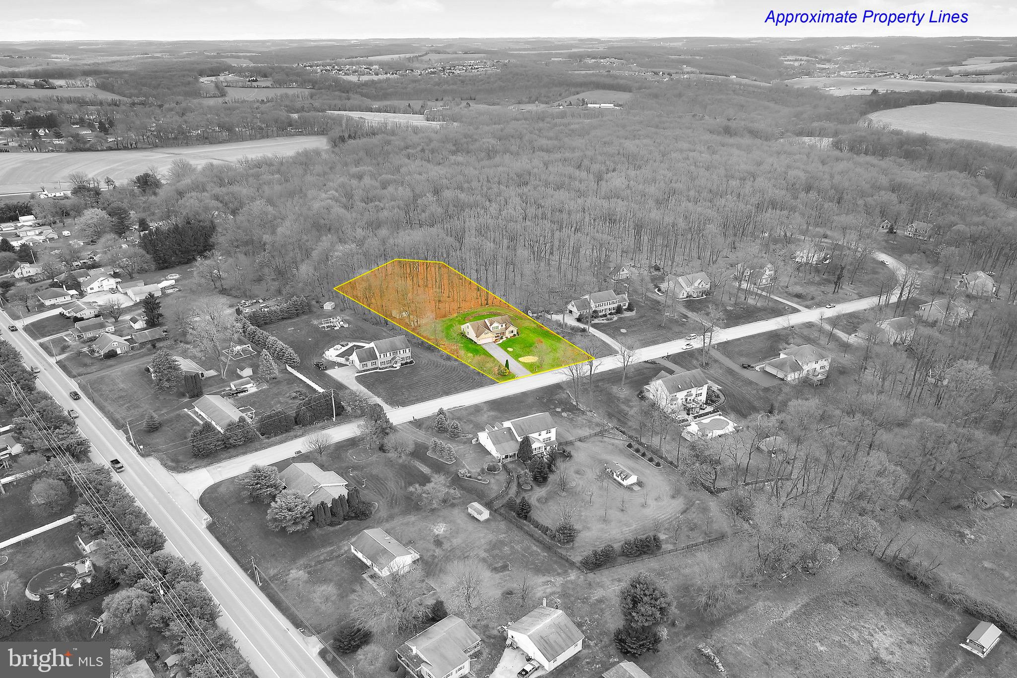 25 Forest Ridge Court Red Lion, PA 17356 - Photo 3 of 38