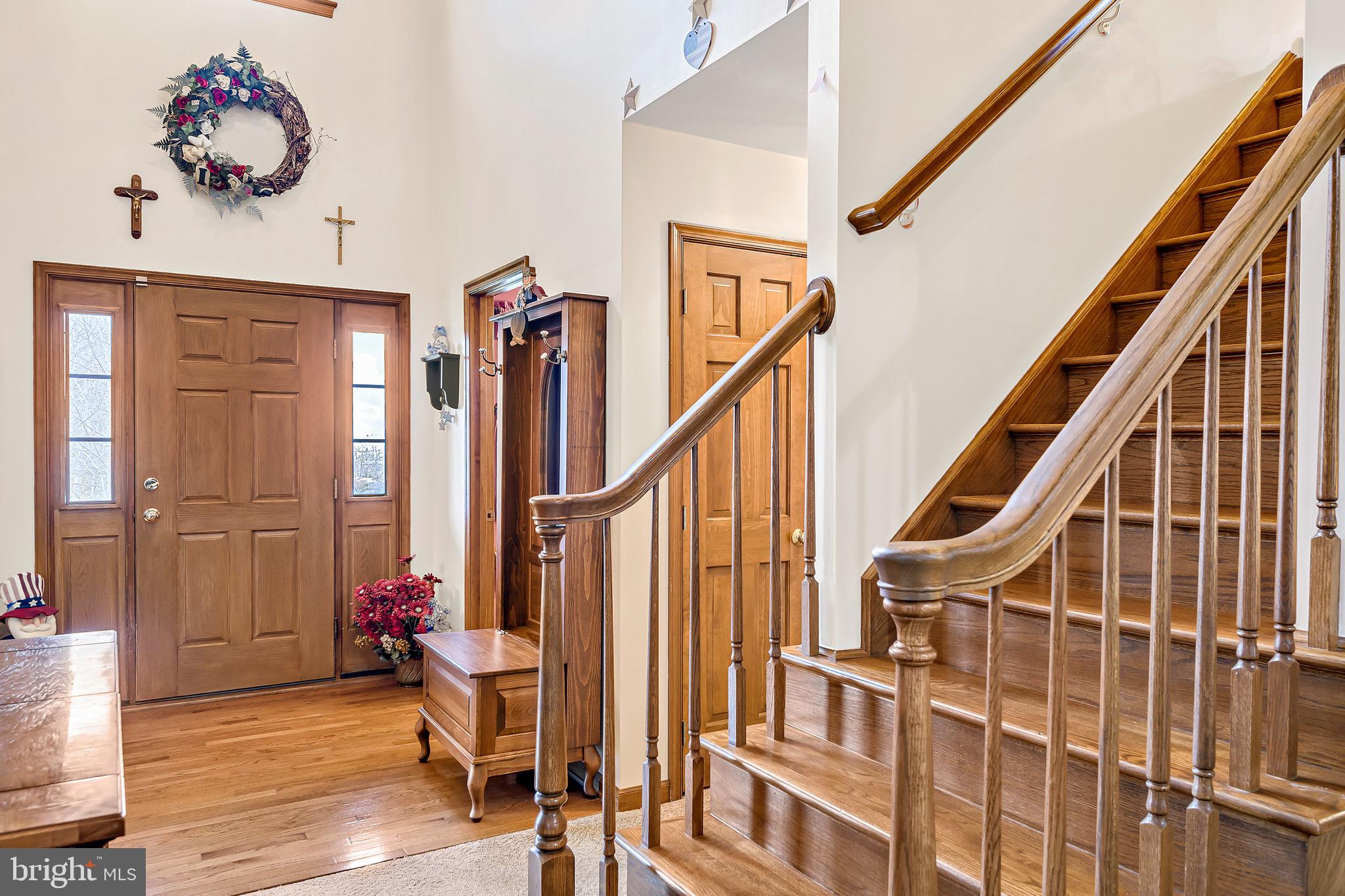 25 Forest Ridge Court Red Lion, PA 17356 - Photo 8 of 38 2 Story Foyer