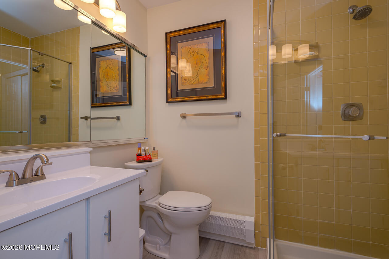 48 Ellsworth Court Red Bank, NJ 07701 - Photo 21 of 31 LR-9837