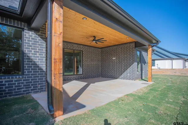 $616,000 | 13932 Cedar Vista Lane, Tyler, TX 75704