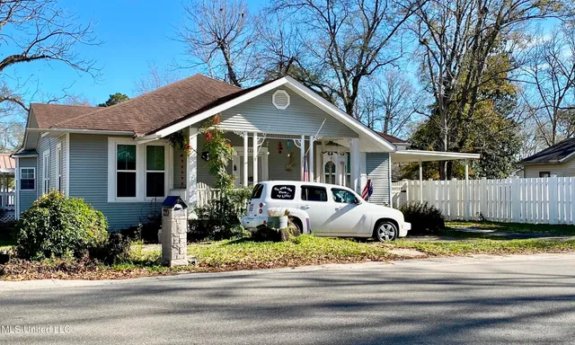 $140,000 | 220 North Haugh Avenue, Picayune, MS 39466