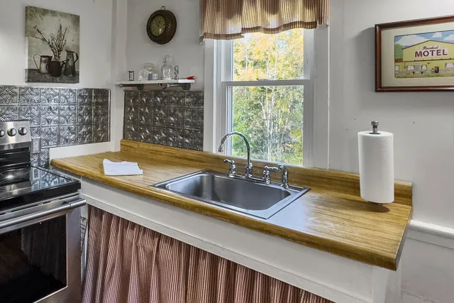 $895,000 | 422 Wallston Road, St. George, ME 04860