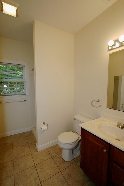 11 Brookside Road, Unit 4 Braintree, MA 02184 - Photo 11 of 23 Gallery Image 11