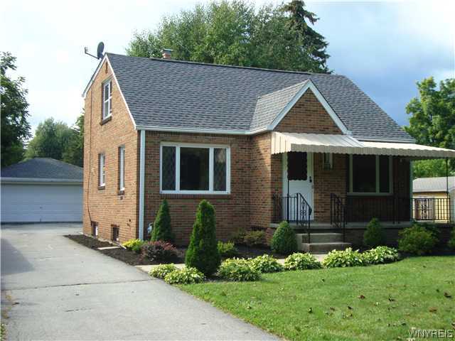 101 Richfield Road Amherst, NY 14221 - Photo 1 of 1 Exterior Front