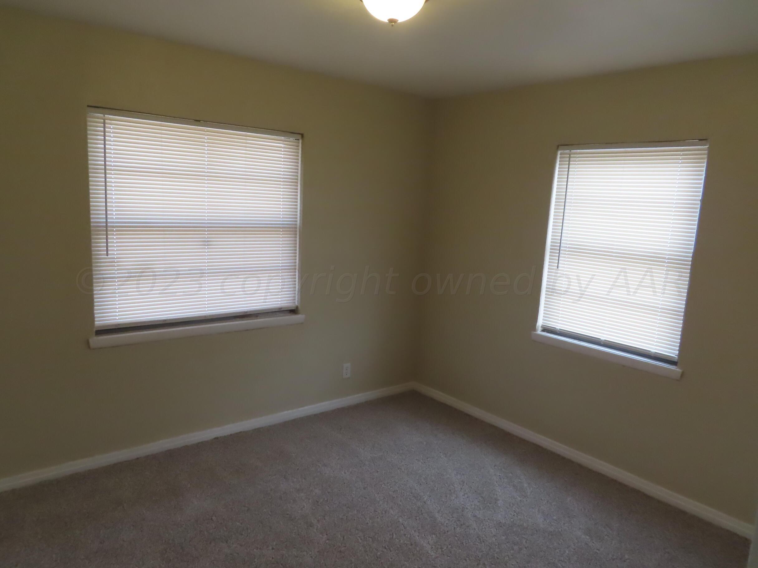 2602 Dale Street Amarillo, TX 79107 - Photo 4 of 8 IMG_1841